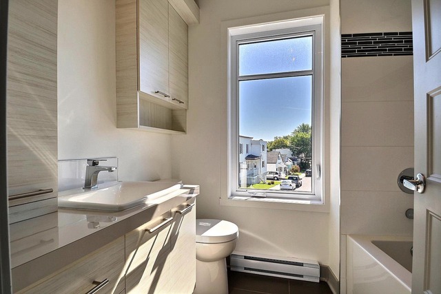 3335 LAVAL LÉVESQUE OUEST LOCATION APRES SINISTRE